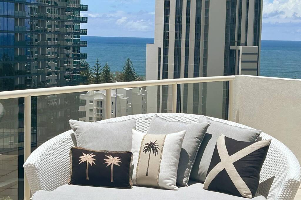 Private Sky Terrace Classic Penthouse 2 Car Parks Apartment Gold Coast Luaran gambar