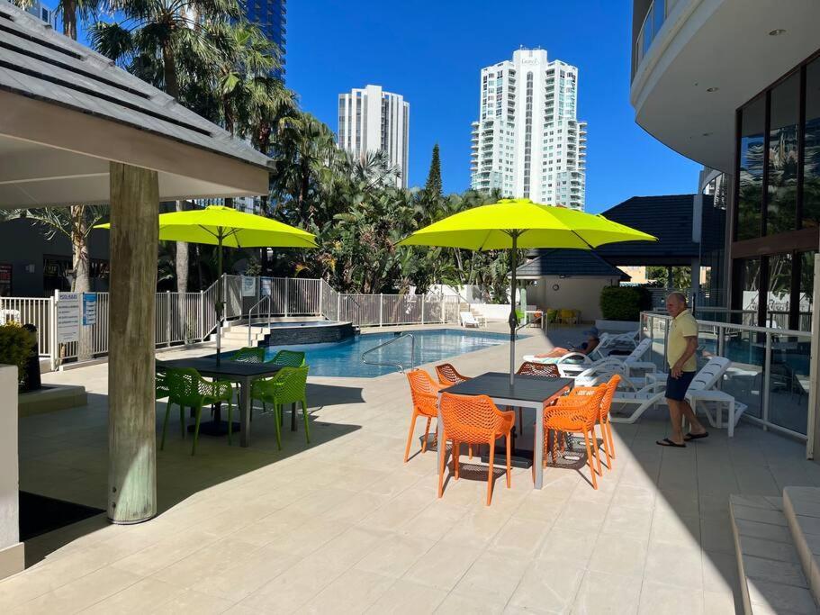 Private Sky Terrace Classic Penthouse 2 Car Parks Apartment Gold Coast Luaran gambar